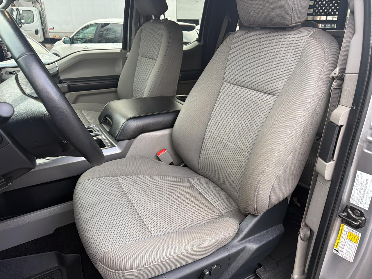 Ford F-150 Supercab 145" XLT 4WD 2020