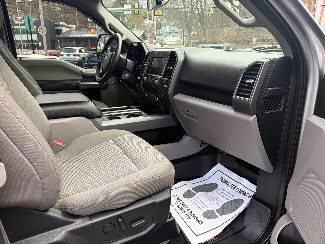 Ford F-150 Supercab 145" XLT 4WD 2020