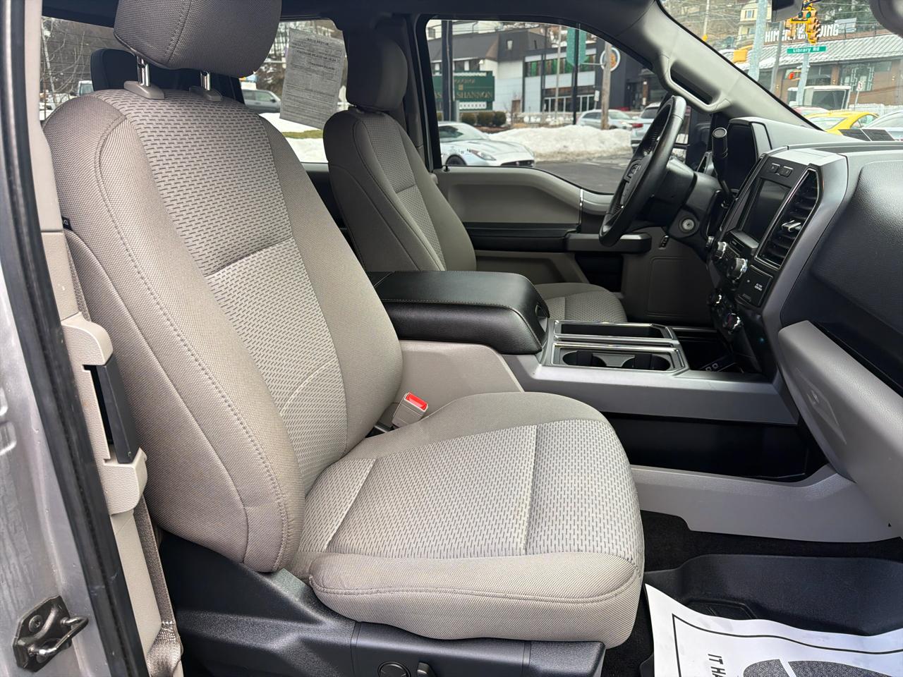 Ford F-150 Supercab 145" XLT 4WD 2020