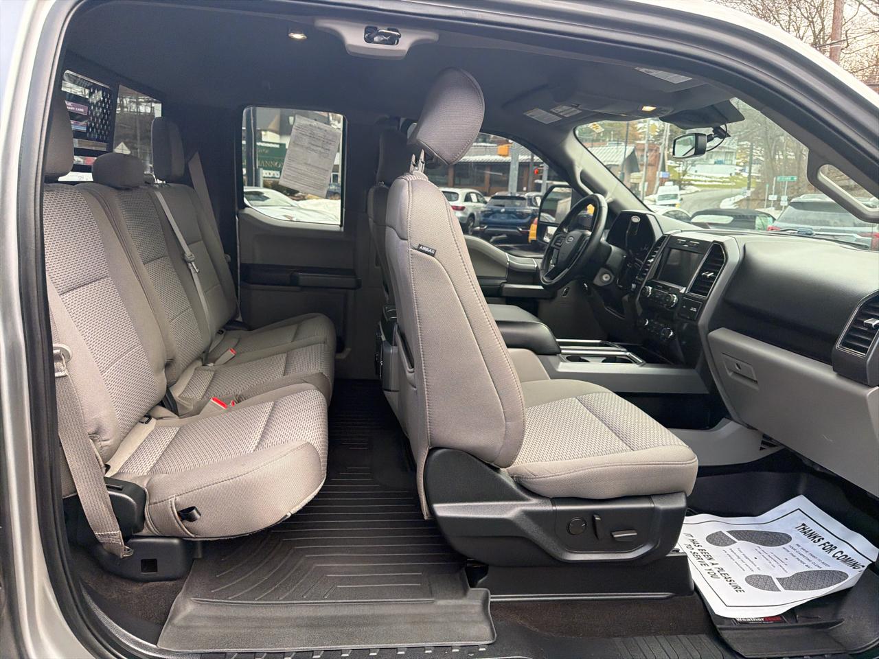 Ford F-150 Supercab 145" XLT 4WD 2020