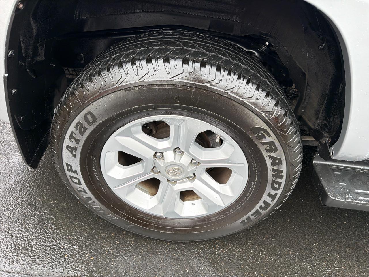 Toyota 4Runner SR5 4WD 2019