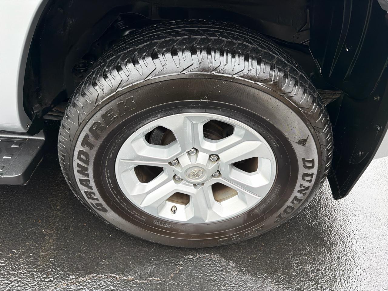 Toyota 4Runner SR5 4WD 2019