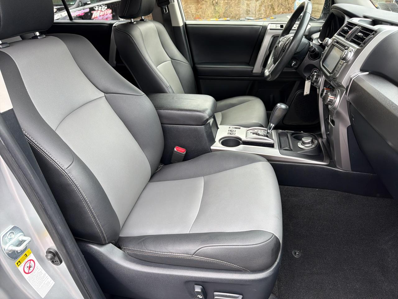 Toyota 4Runner SR5 4WD 2019