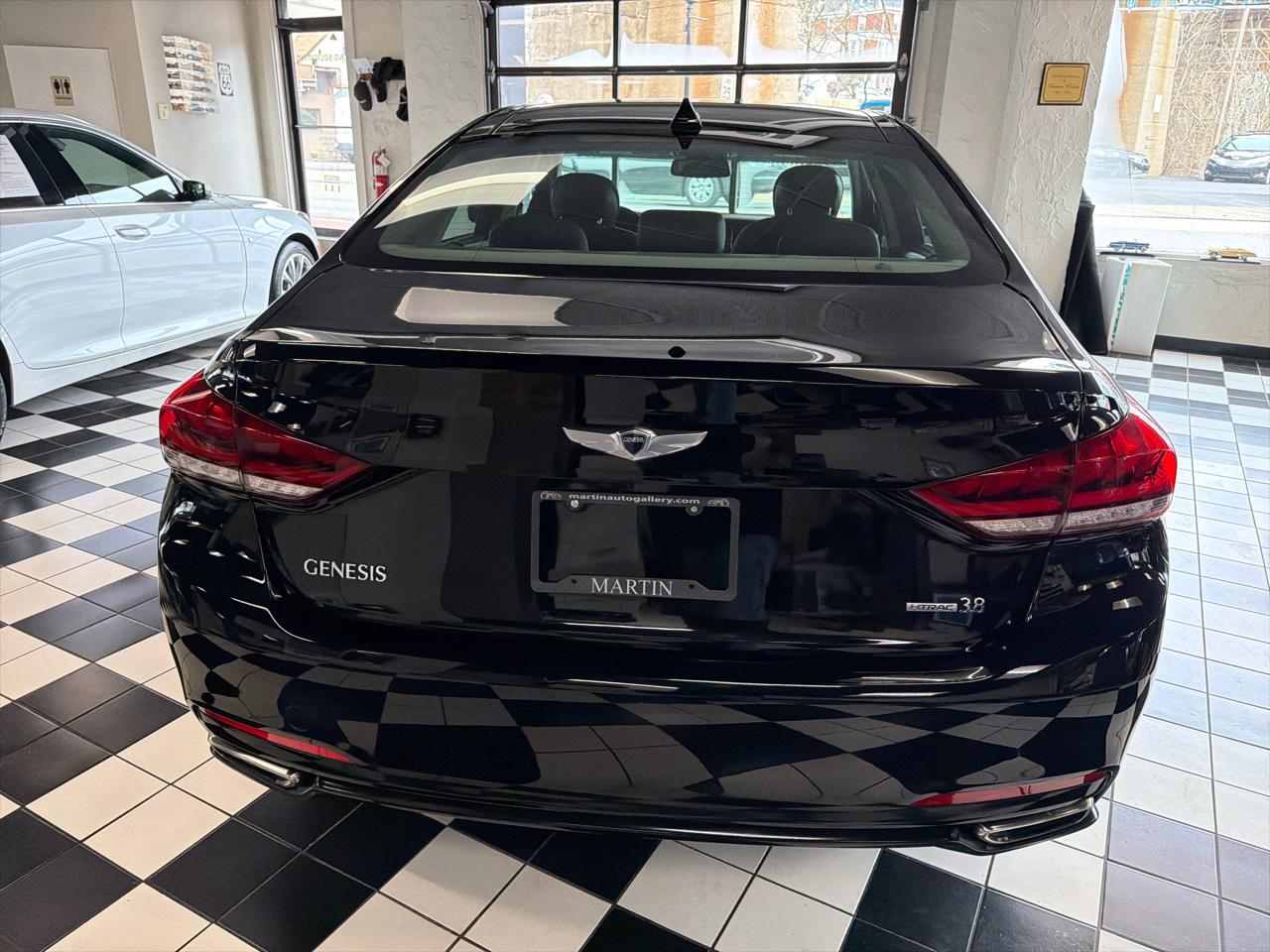 Hyundai Genesis 3.8L 2016