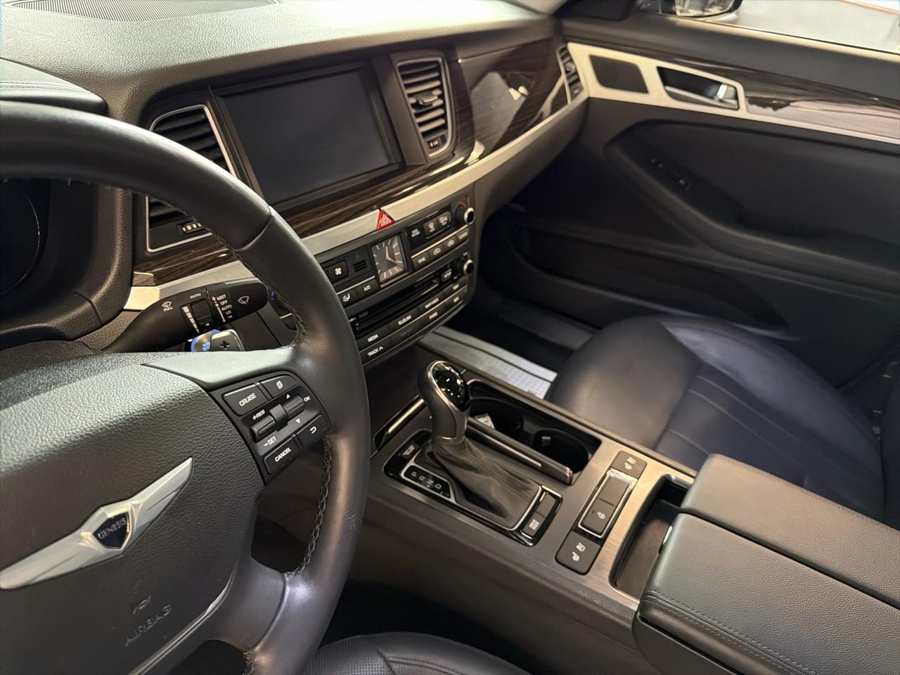 Hyundai Genesis 3.8L 2016