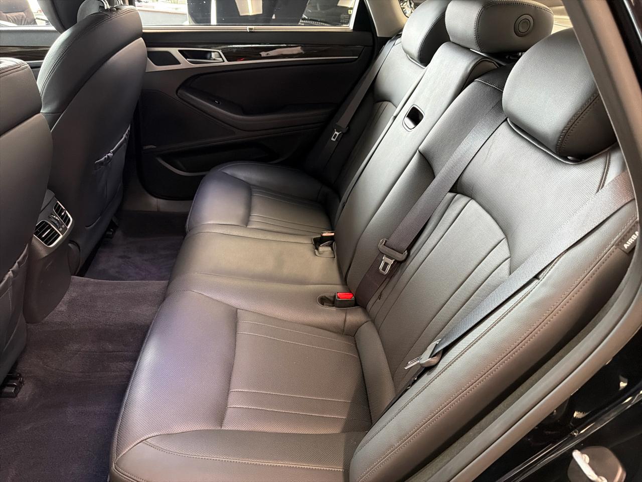 Hyundai Genesis 3.8L 2016