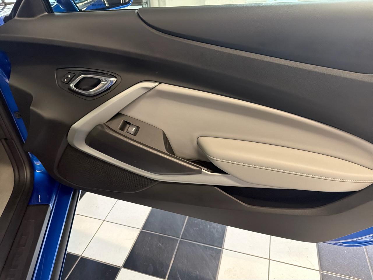 Chevrolet Camaro 1SS Coupe 2017