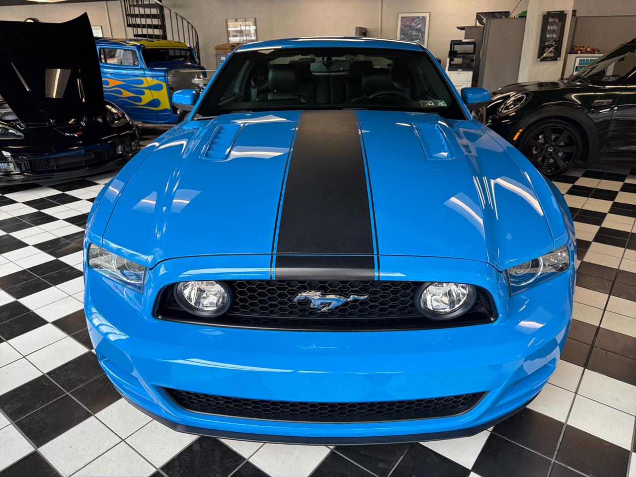 Ford Mustang GT Premium Coupe 2013