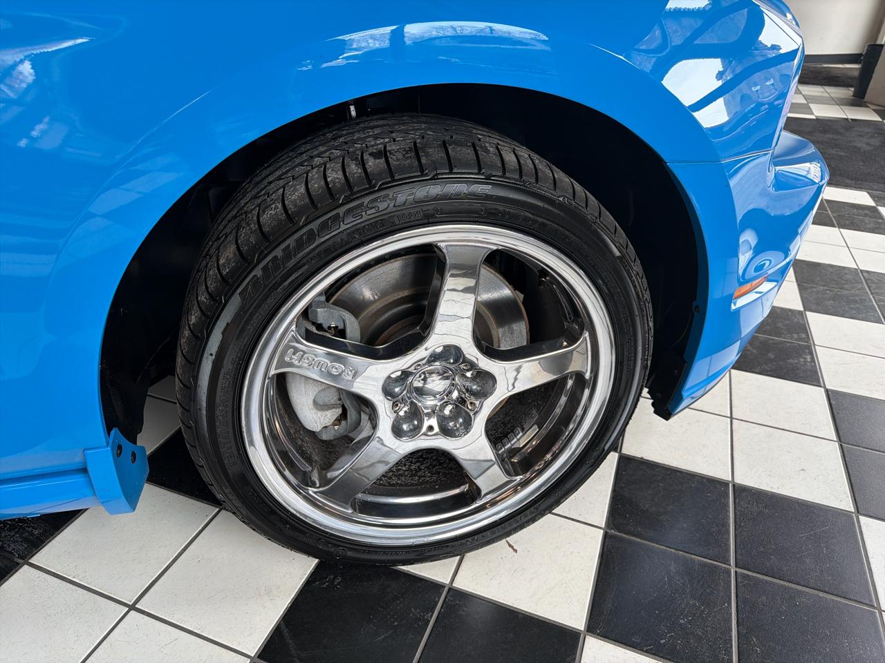 Ford Mustang GT Premium Coupe 2013