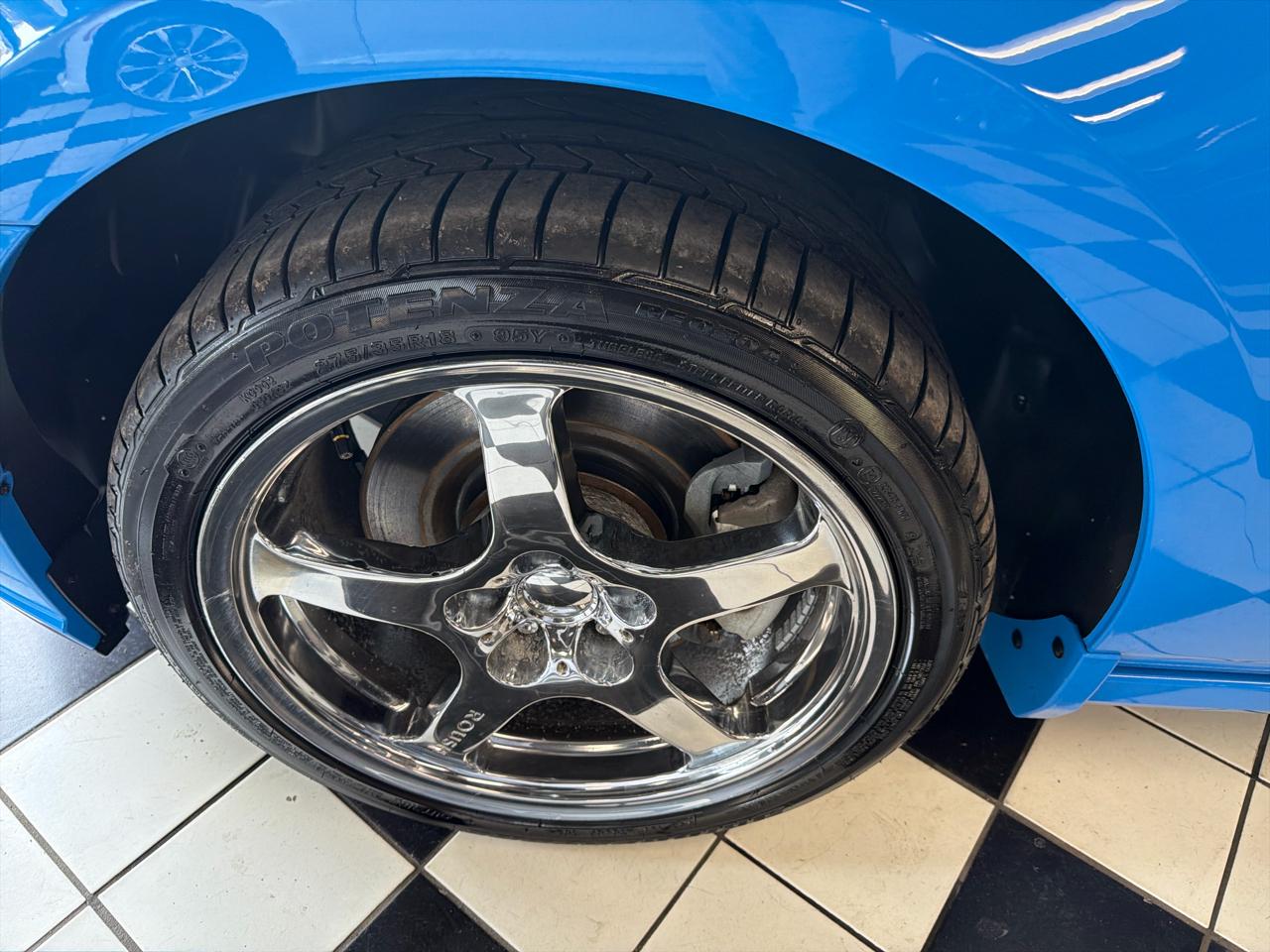 Ford Mustang GT Premium Coupe 2013