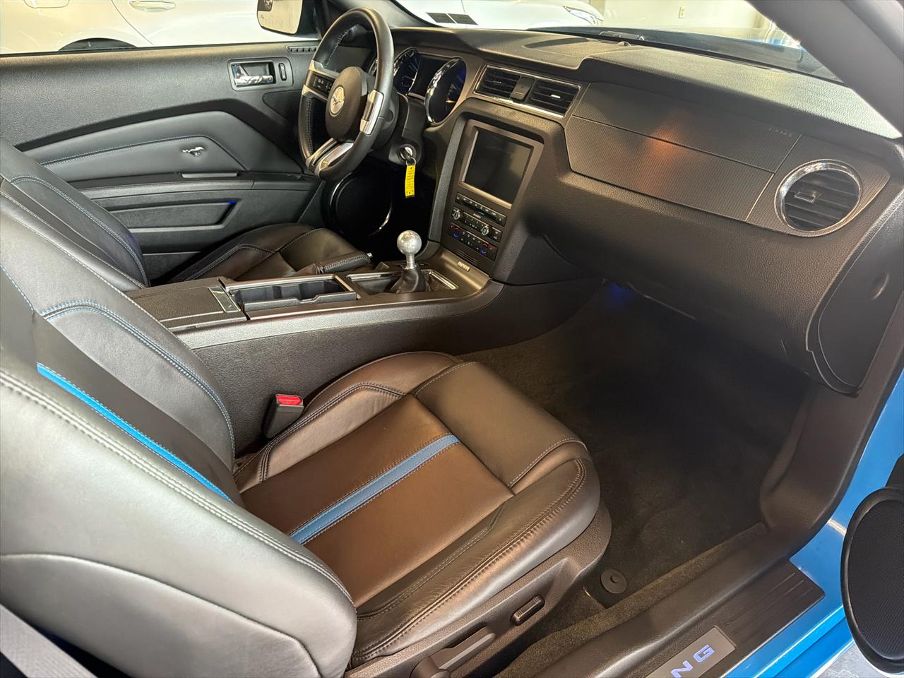 Ford Mustang GT Premium Coupe 2013