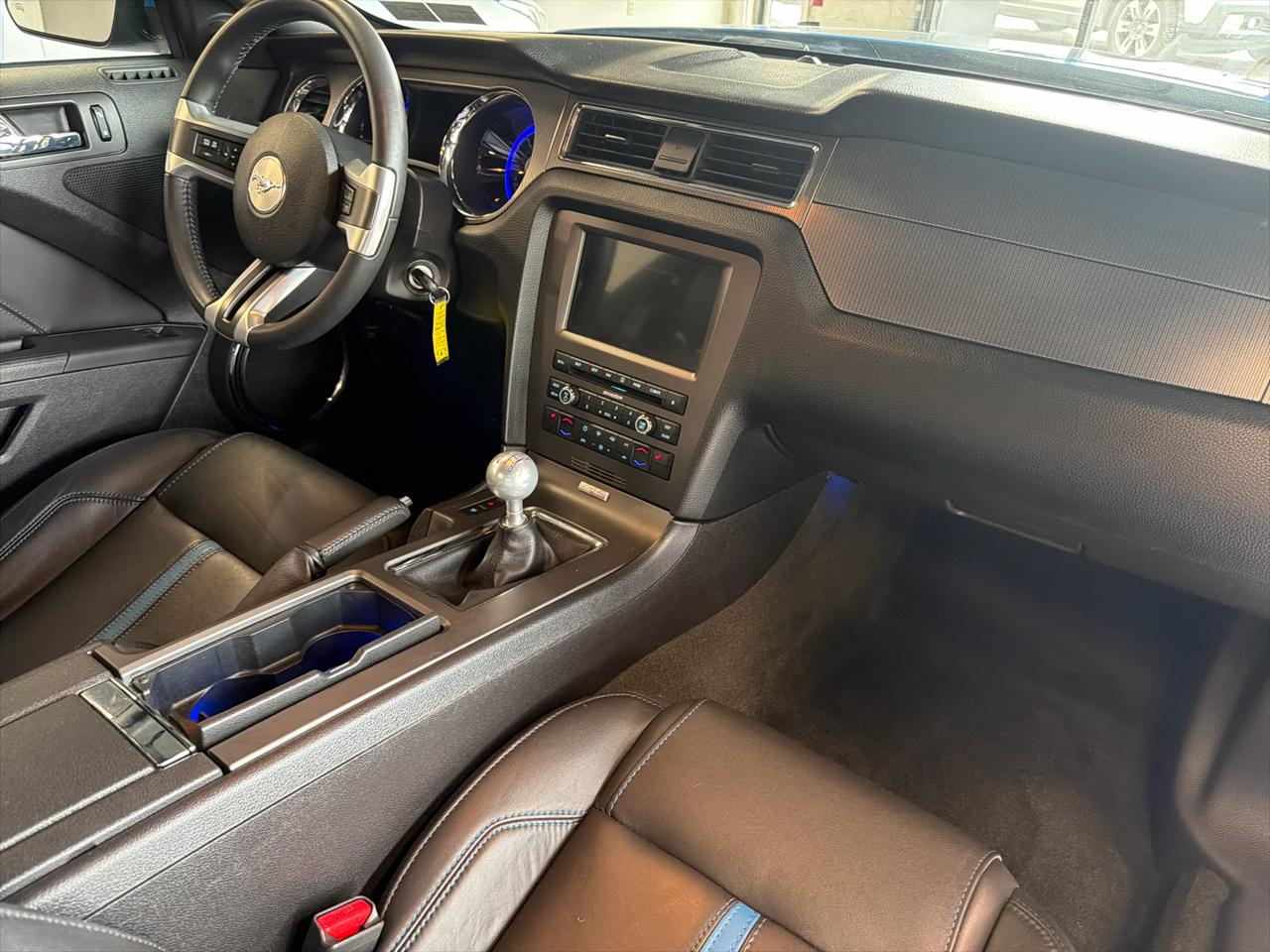 Ford Mustang GT Premium Coupe 2013