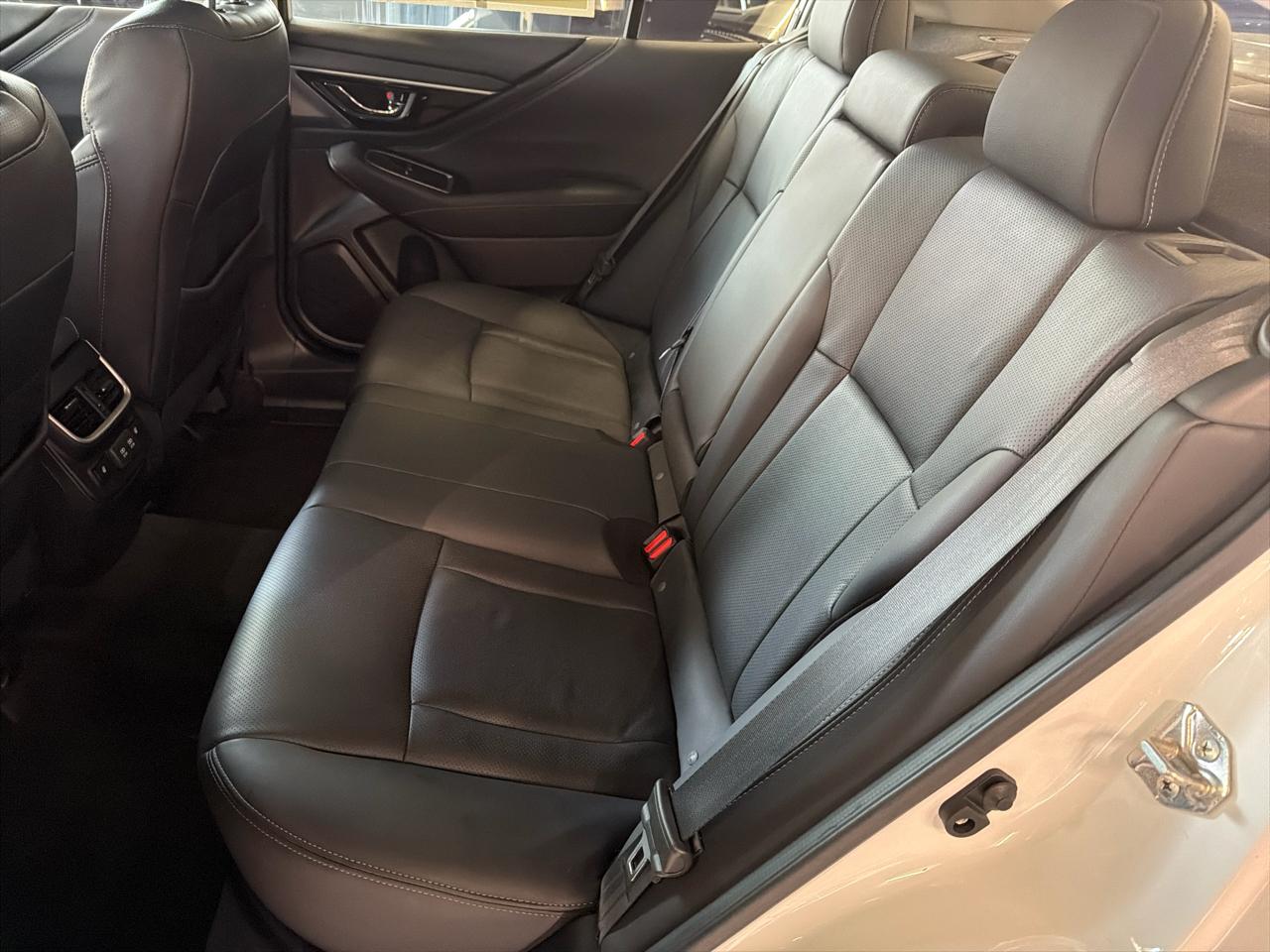 Subaru Legacy Limited 2020