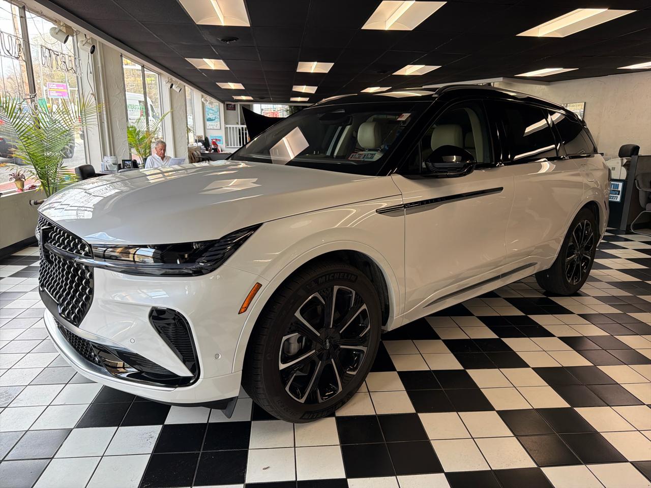 2024 Lincoln Nautilus Reserve