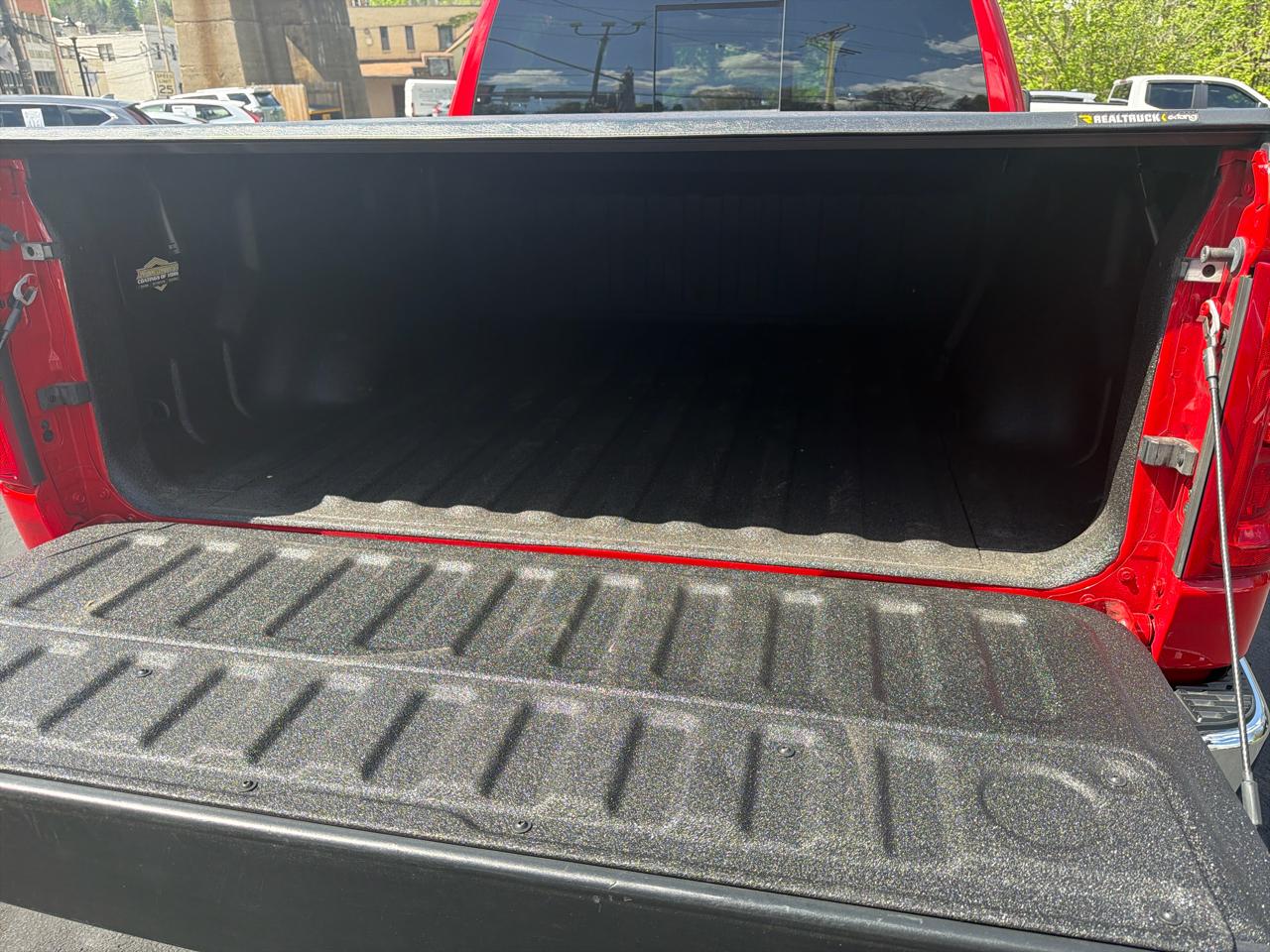 RAM 1500 Big Horn Crew Cab SWB 4WD 2025