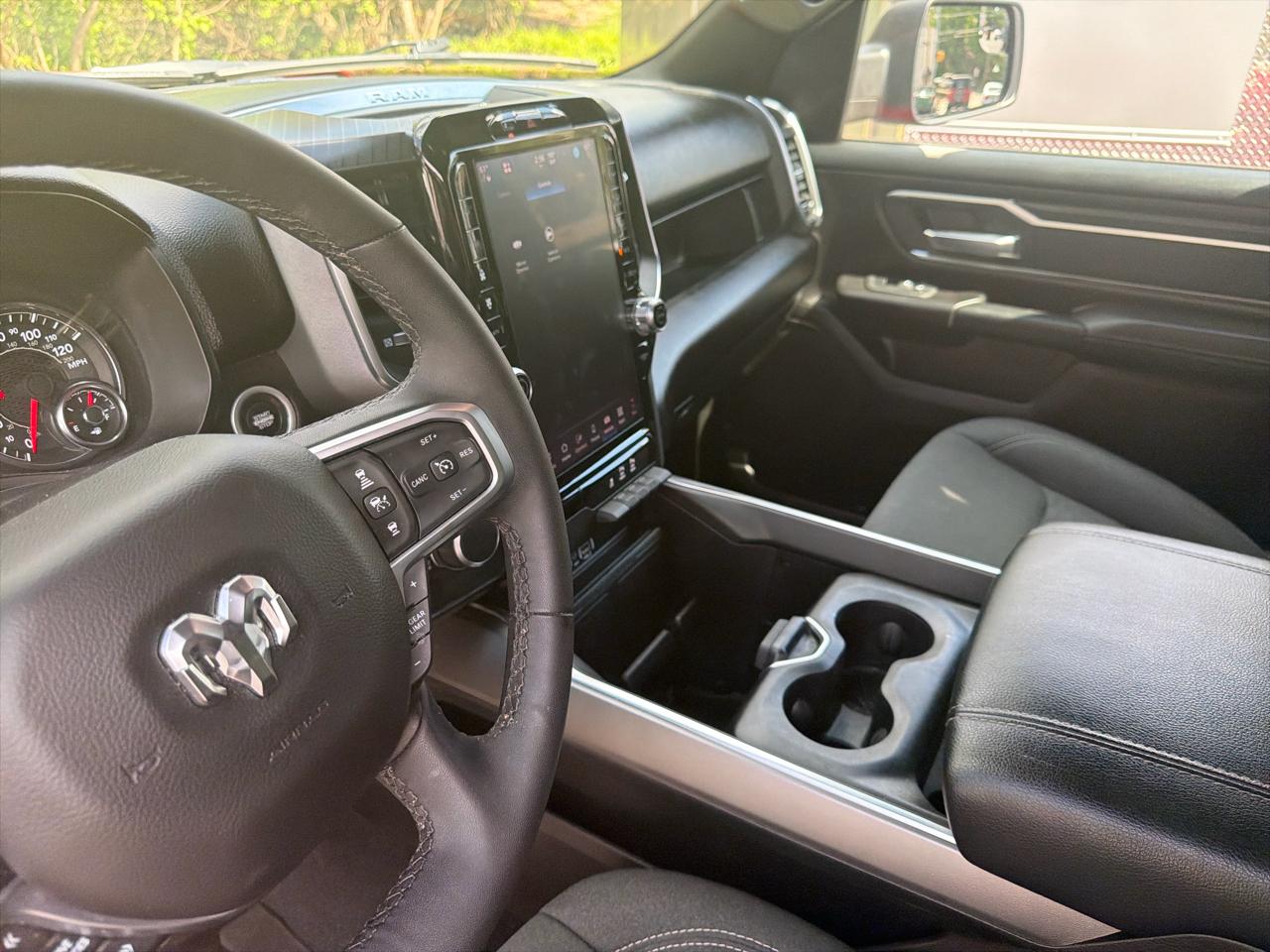 RAM 1500 Big Horn Crew Cab SWB 4WD 2025