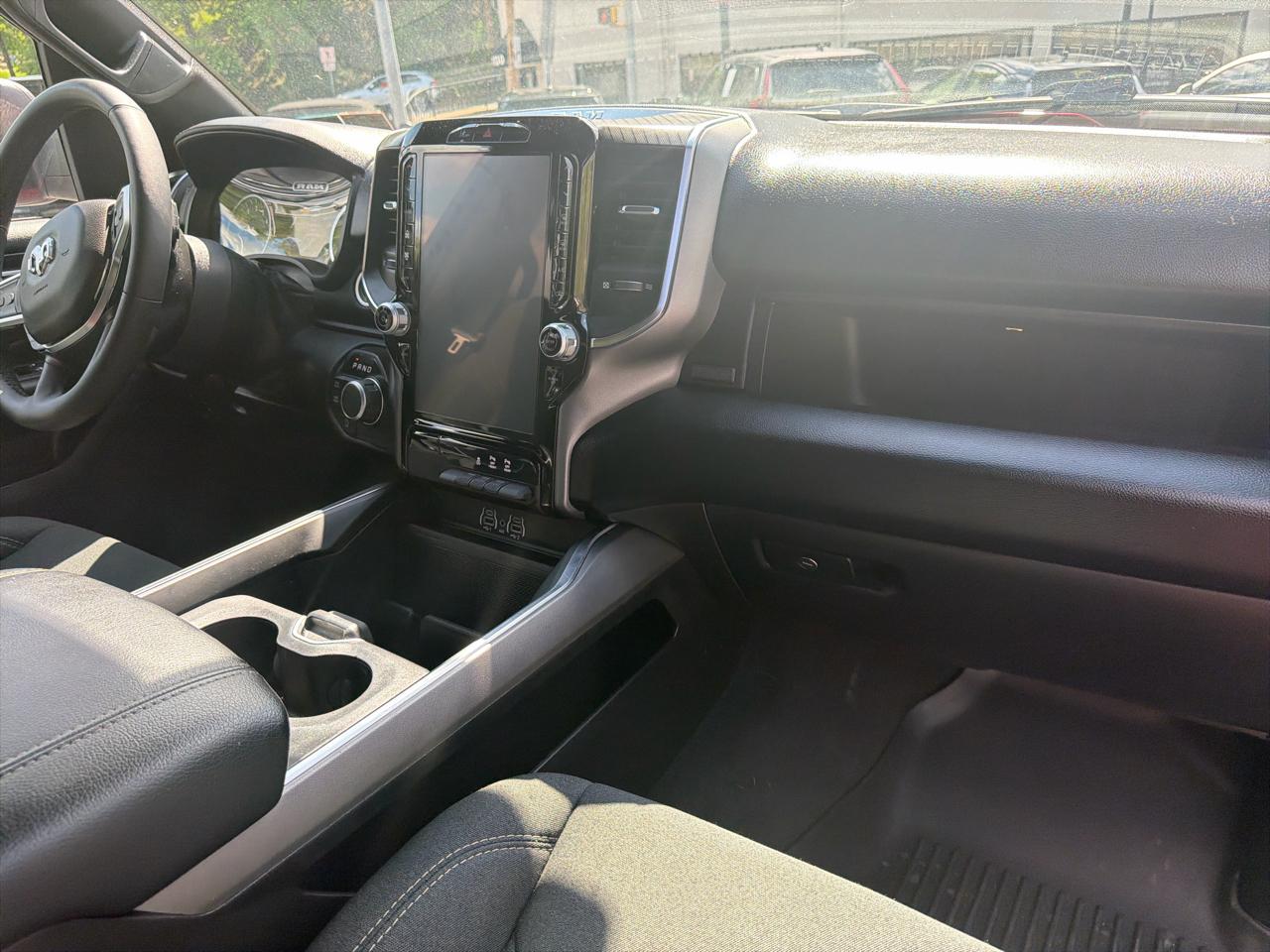 RAM 1500 Big Horn Crew Cab SWB 4WD 2025