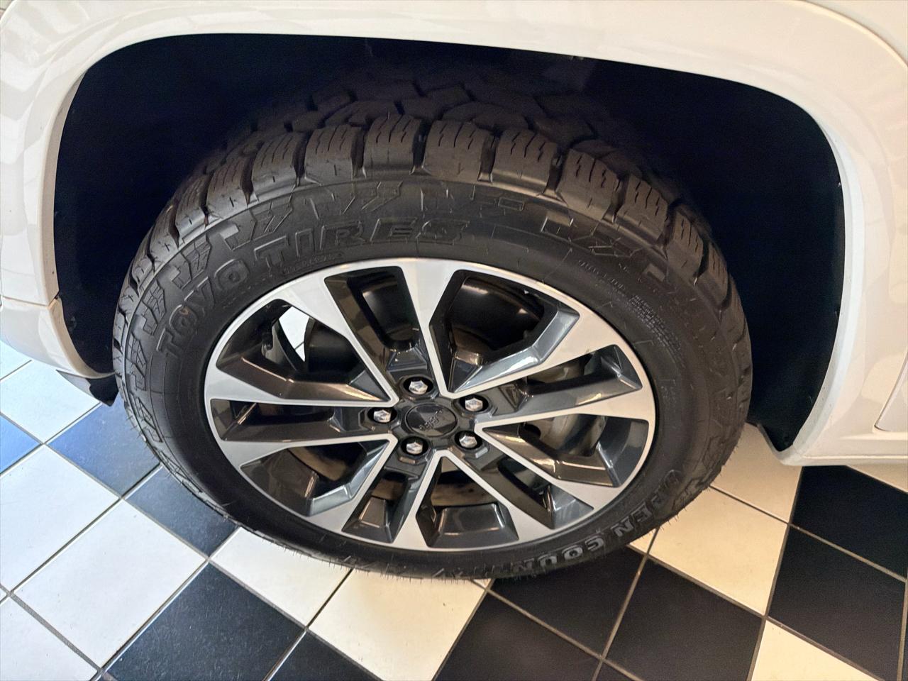 Jeep Grand Cherokee L Overland 4WD 2021