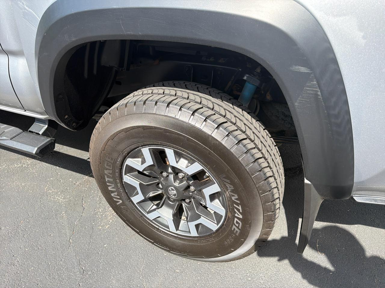 Toyota Tacoma  2020