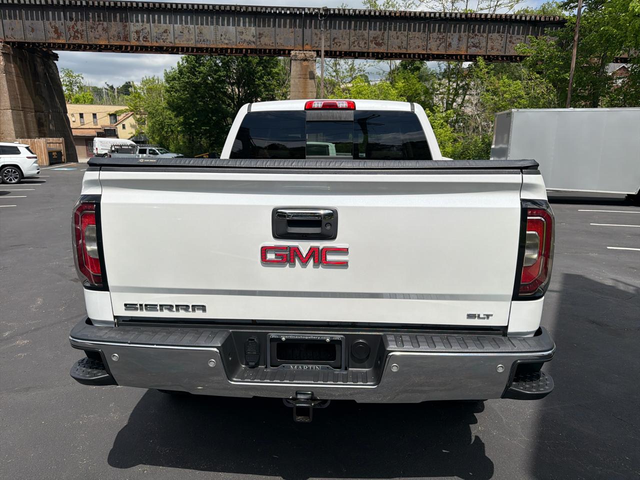 GMC Sierra 1500 SLT Crew Cab 4WD 2017