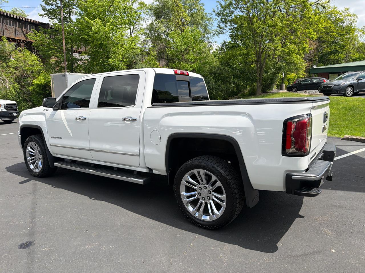 GMC Sierra 1500 SLT Crew Cab 4WD 2017