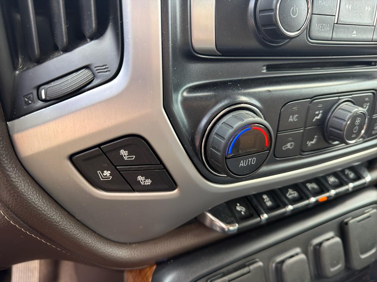 GMC Sierra 1500 SLT Crew Cab 4WD 2017