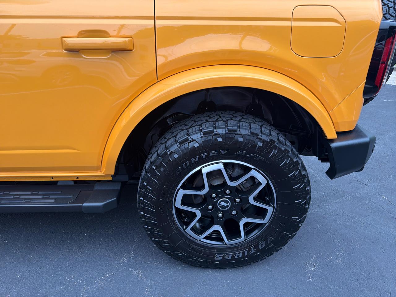Ford Bronco Outer Banks 4-Door w/Advanced 2022
