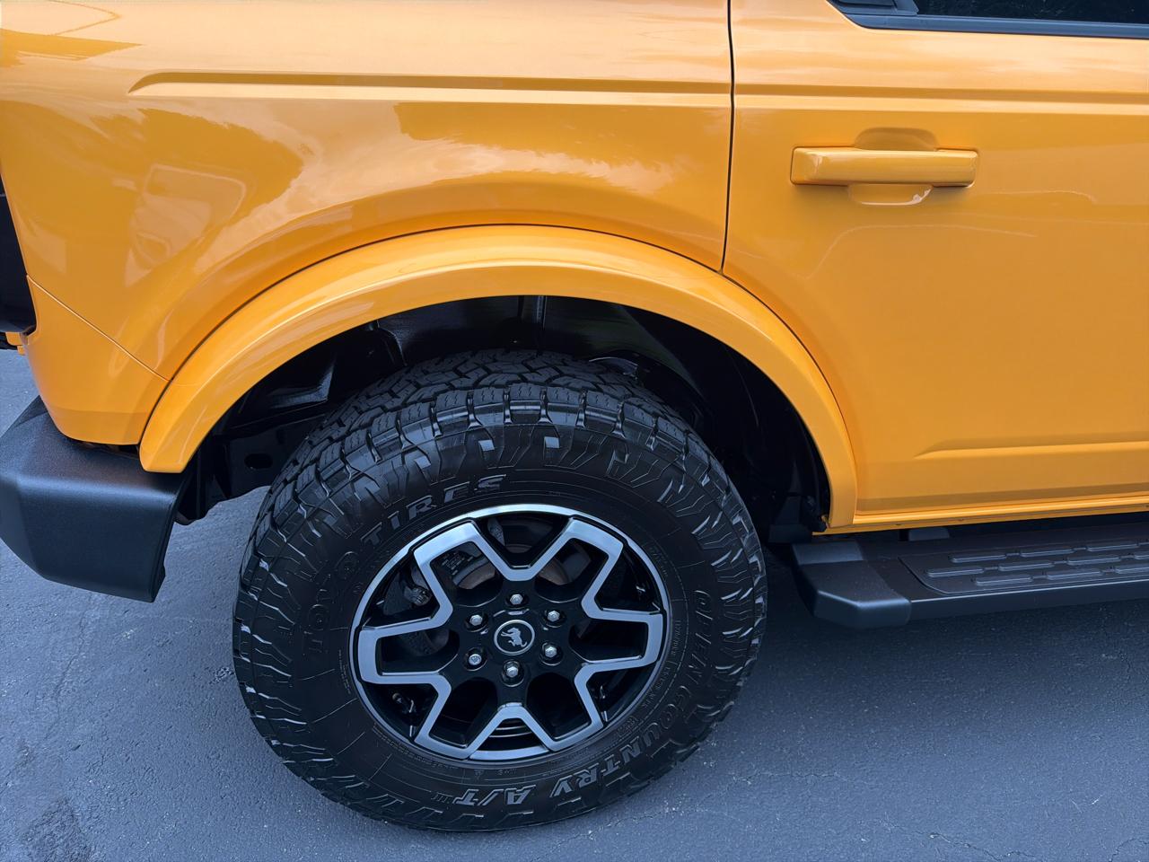 Ford Bronco Outer Banks 4-Door w/Advanced 2022