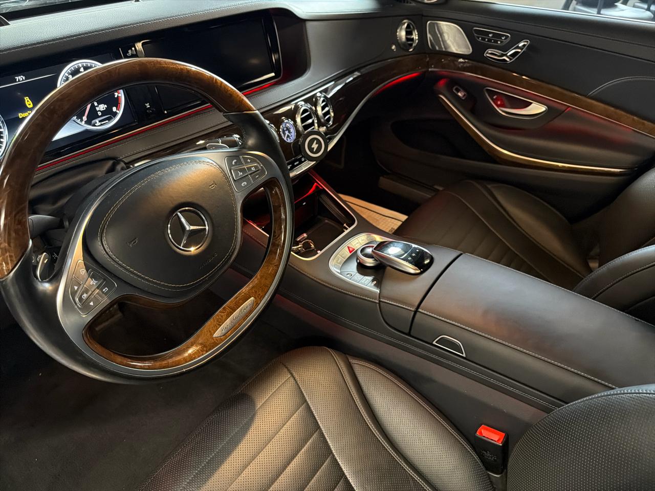 Mercedes-Benz S-Class S550 4MATIC 2015