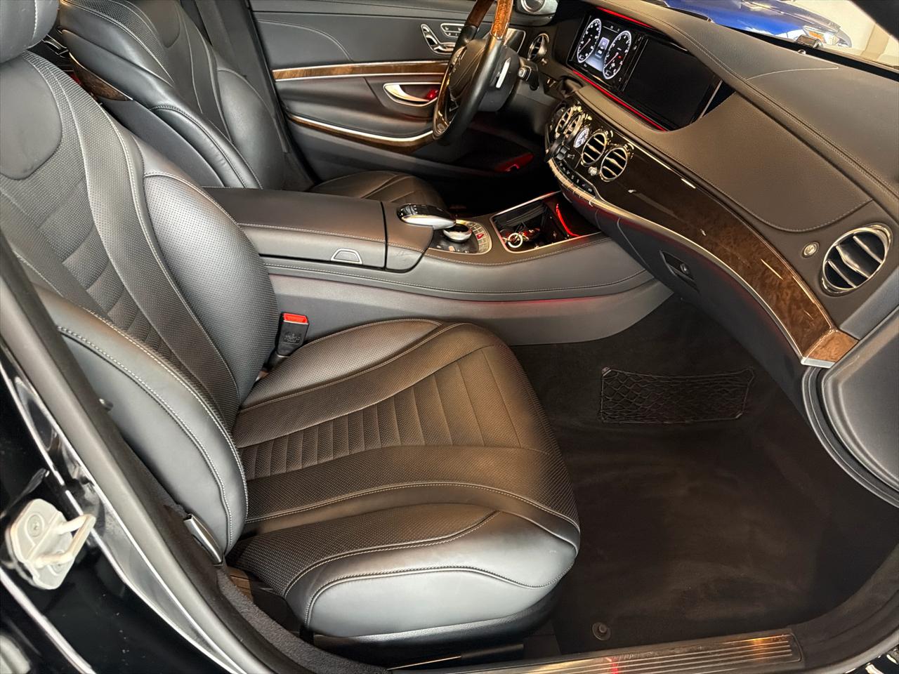 Mercedes-Benz S-Class S550 4MATIC 2015