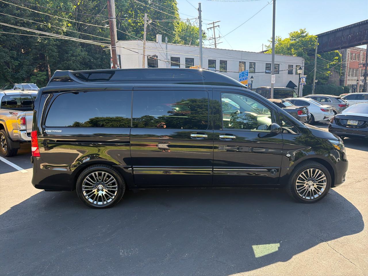 Mercedes-Benz Metris Passenger Van 2019