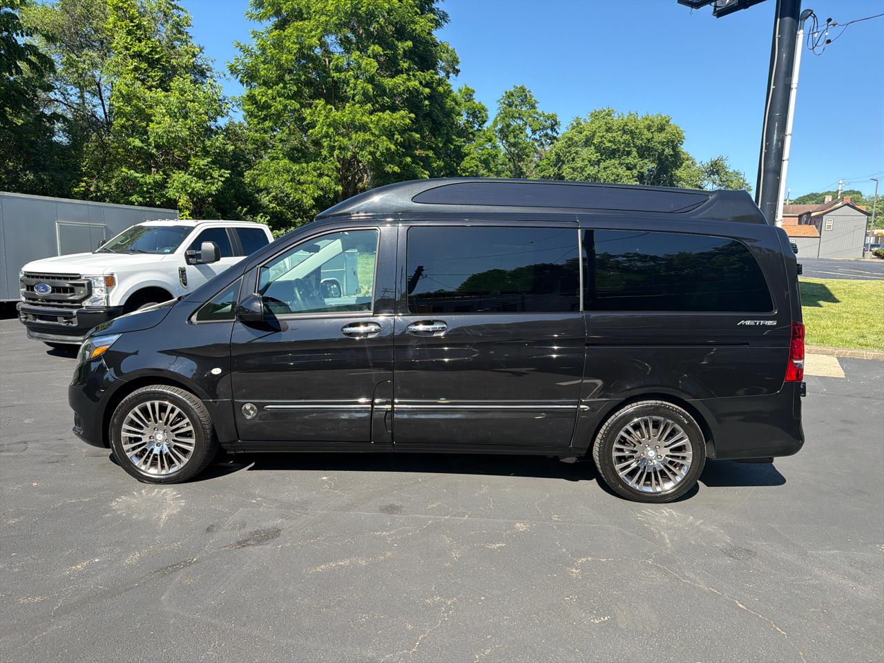 Mercedes-Benz Metris Passenger Van 2019