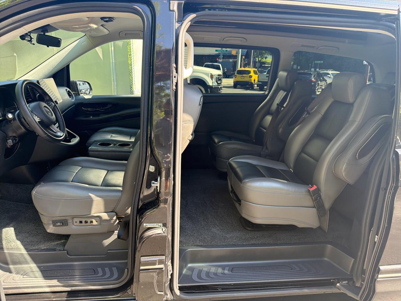 Mercedes-Benz Metris Passenger Van 2019