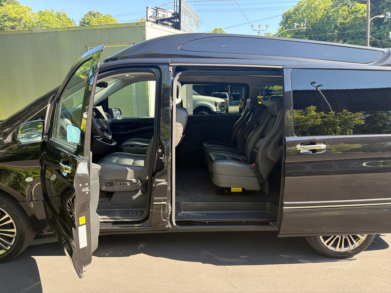 Mercedes-Benz Metris Passenger Van 2019