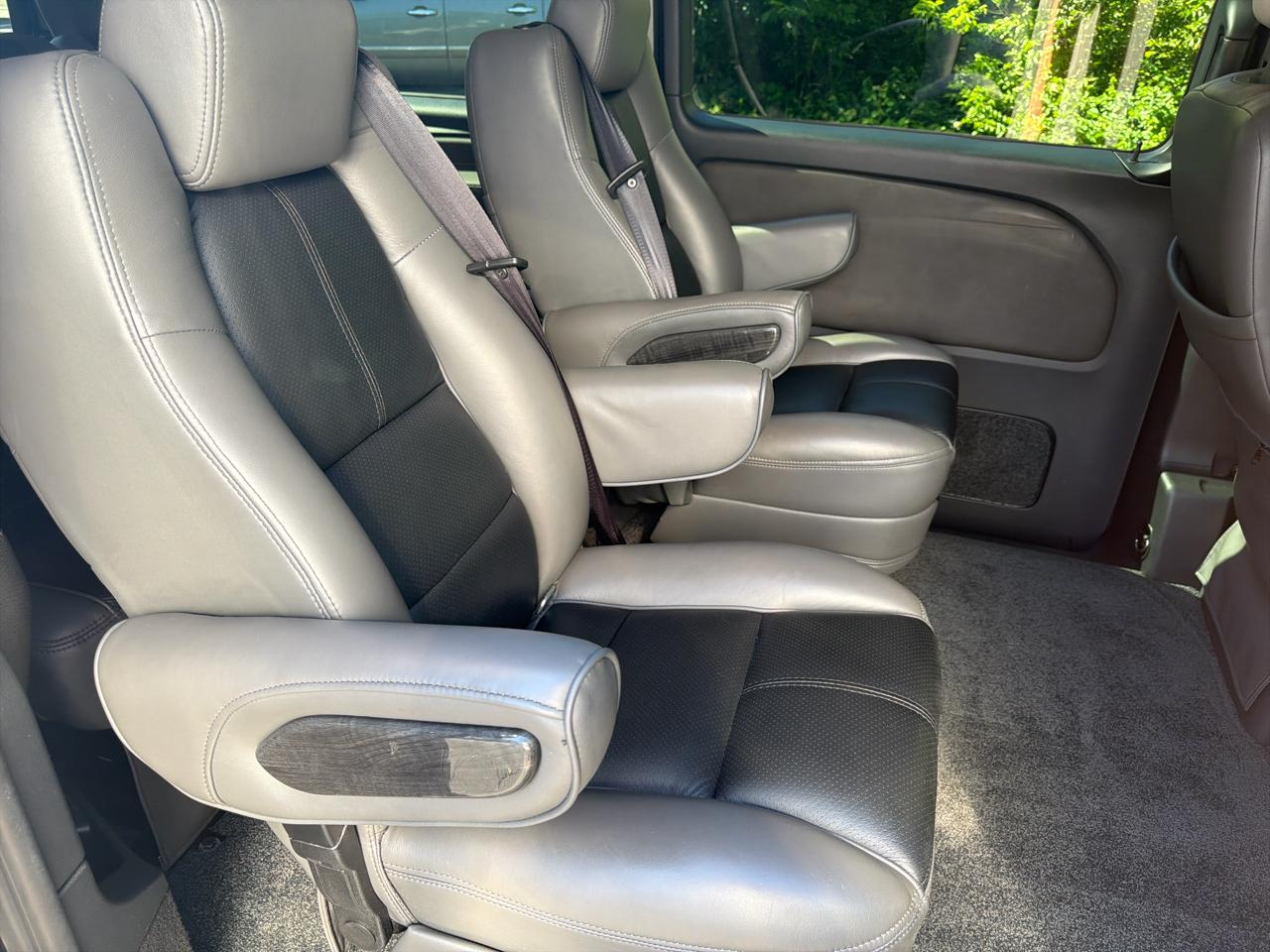 Mercedes-Benz Metris Passenger Van 2019