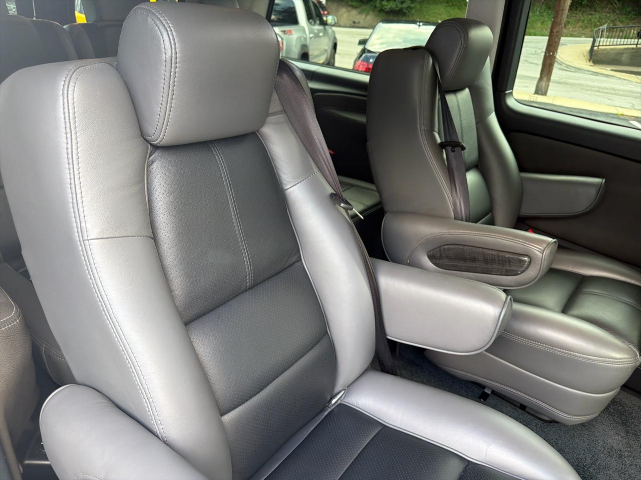 Mercedes-Benz Metris Passenger Van 2019