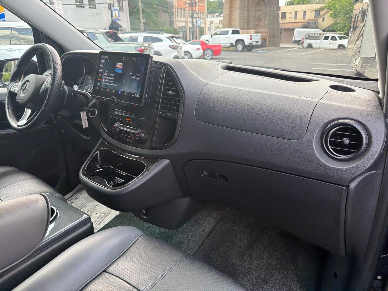 Mercedes-Benz Metris Passenger Van 2019
