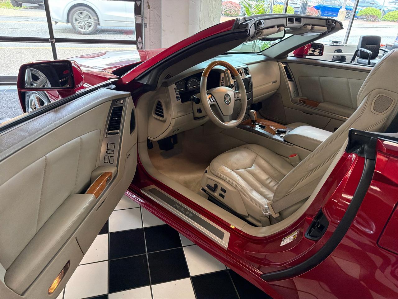 Cadillac XLR Convertible 2005