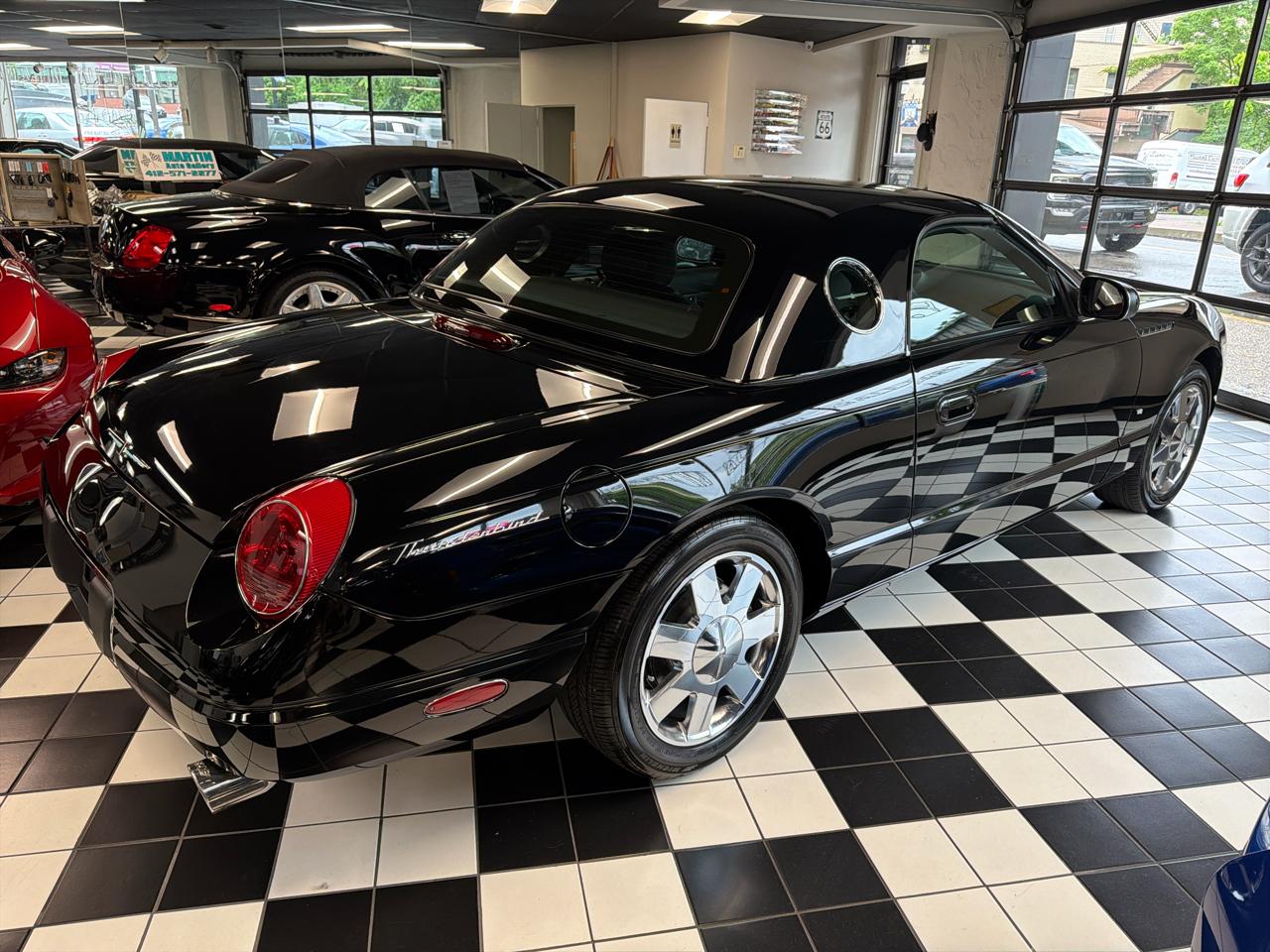 Ford Thunderbird 2dr Conv w/Hardtop Deluxe 2002