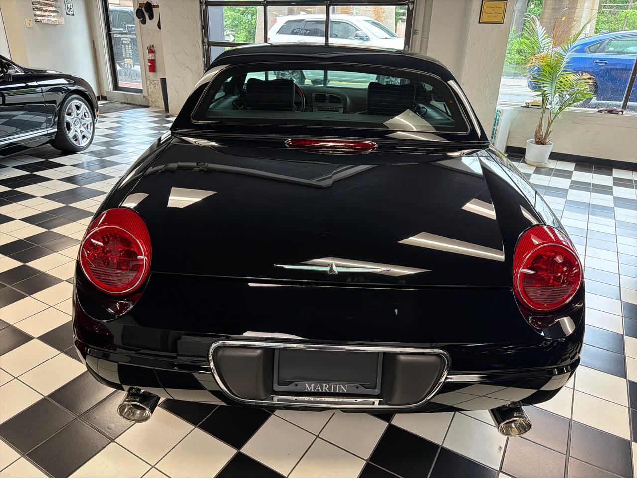 Ford Thunderbird 2dr Conv w/Hardtop Deluxe 2002