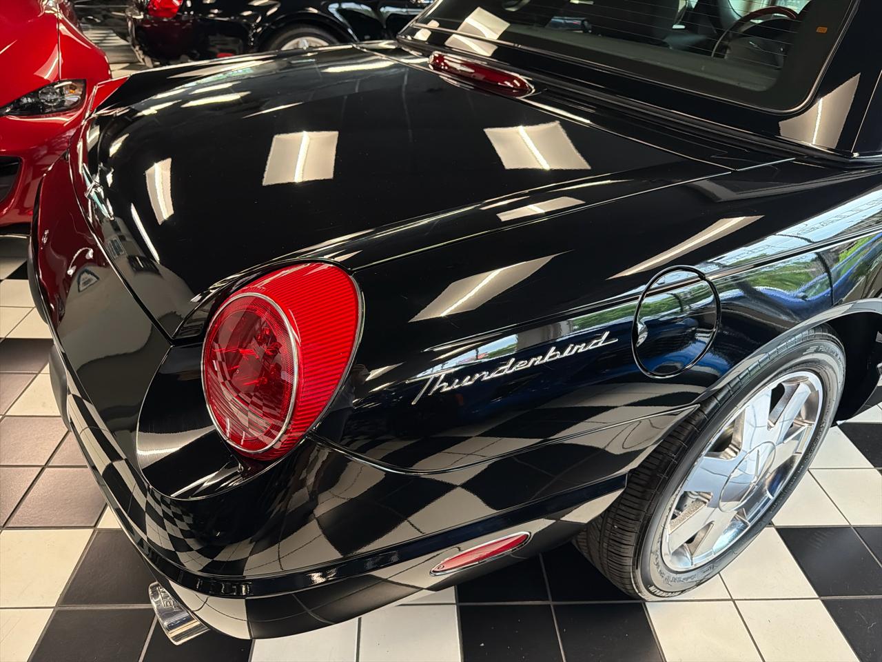 Ford Thunderbird 2dr Conv w/Hardtop Deluxe 2002
