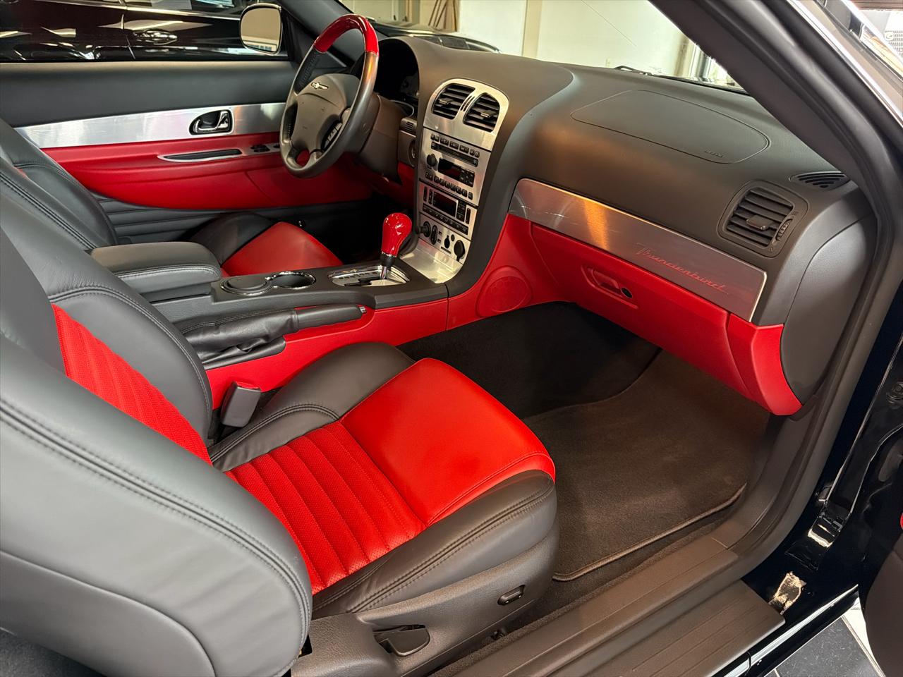 Ford Thunderbird 2dr Conv w/Hardtop Deluxe 2002