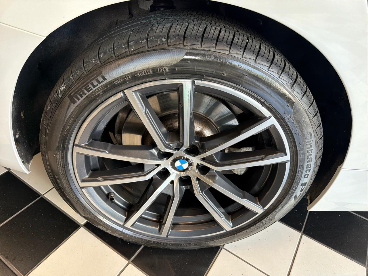 BMW 3-Series 330e xDrive 2021