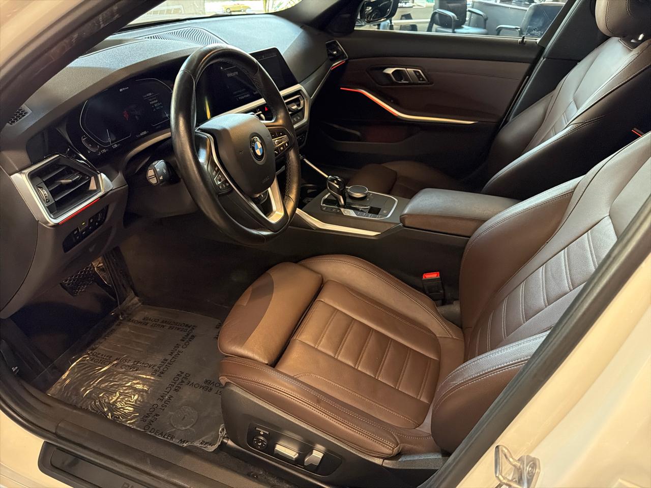BMW 3-Series 330e xDrive 2021