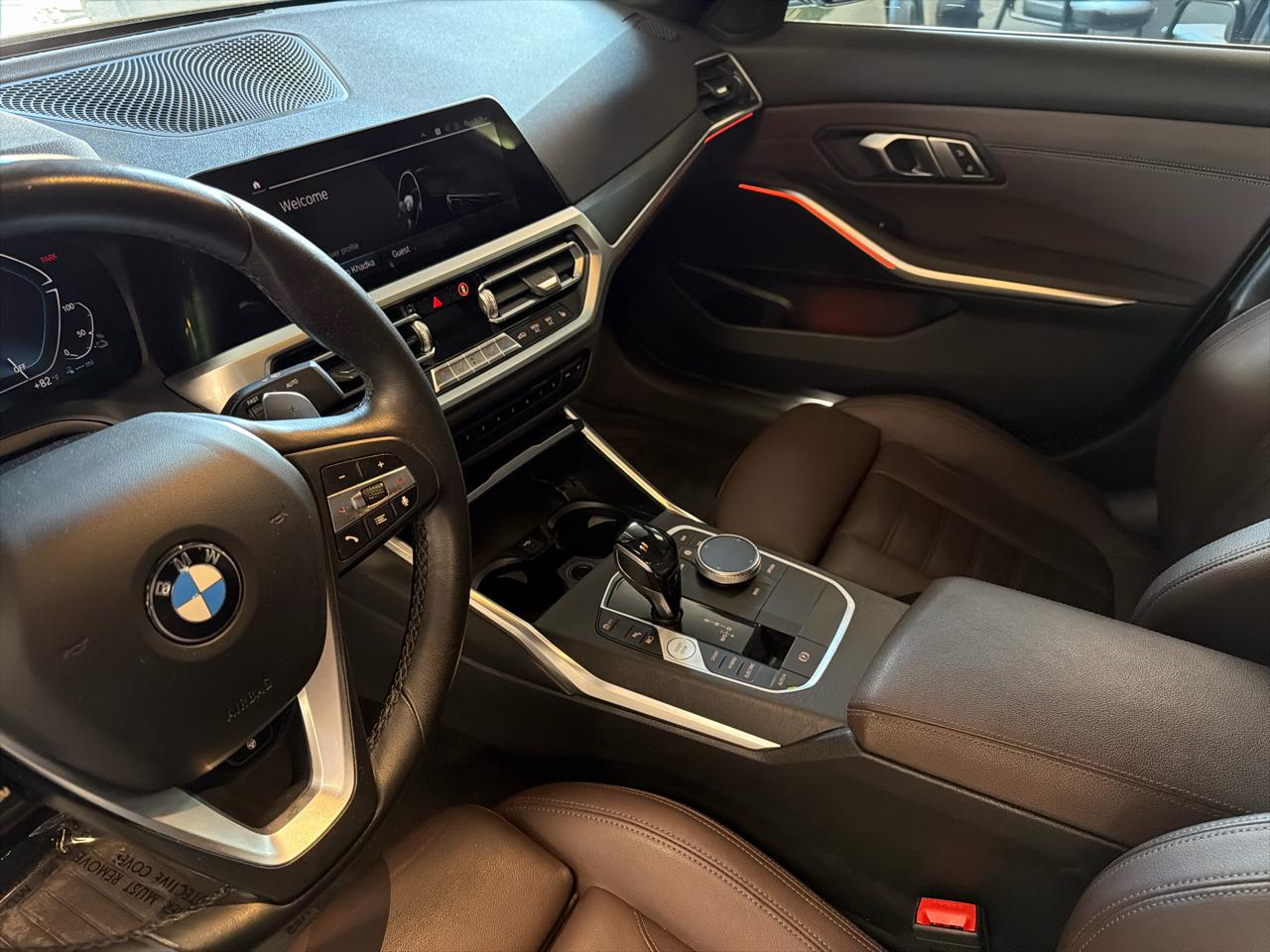 BMW 3-Series 330e xDrive 2021