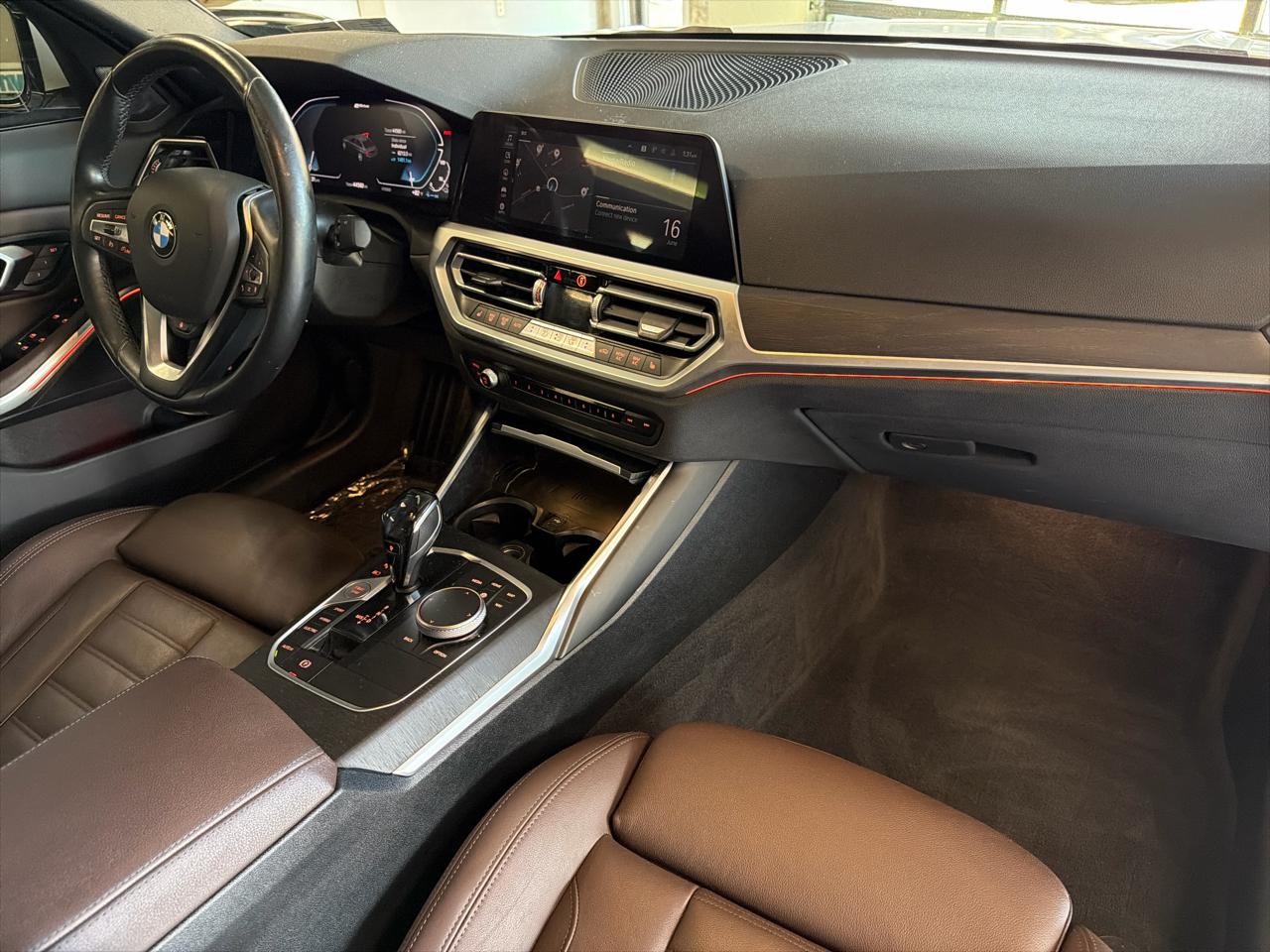 BMW 3-Series 330e xDrive 2021