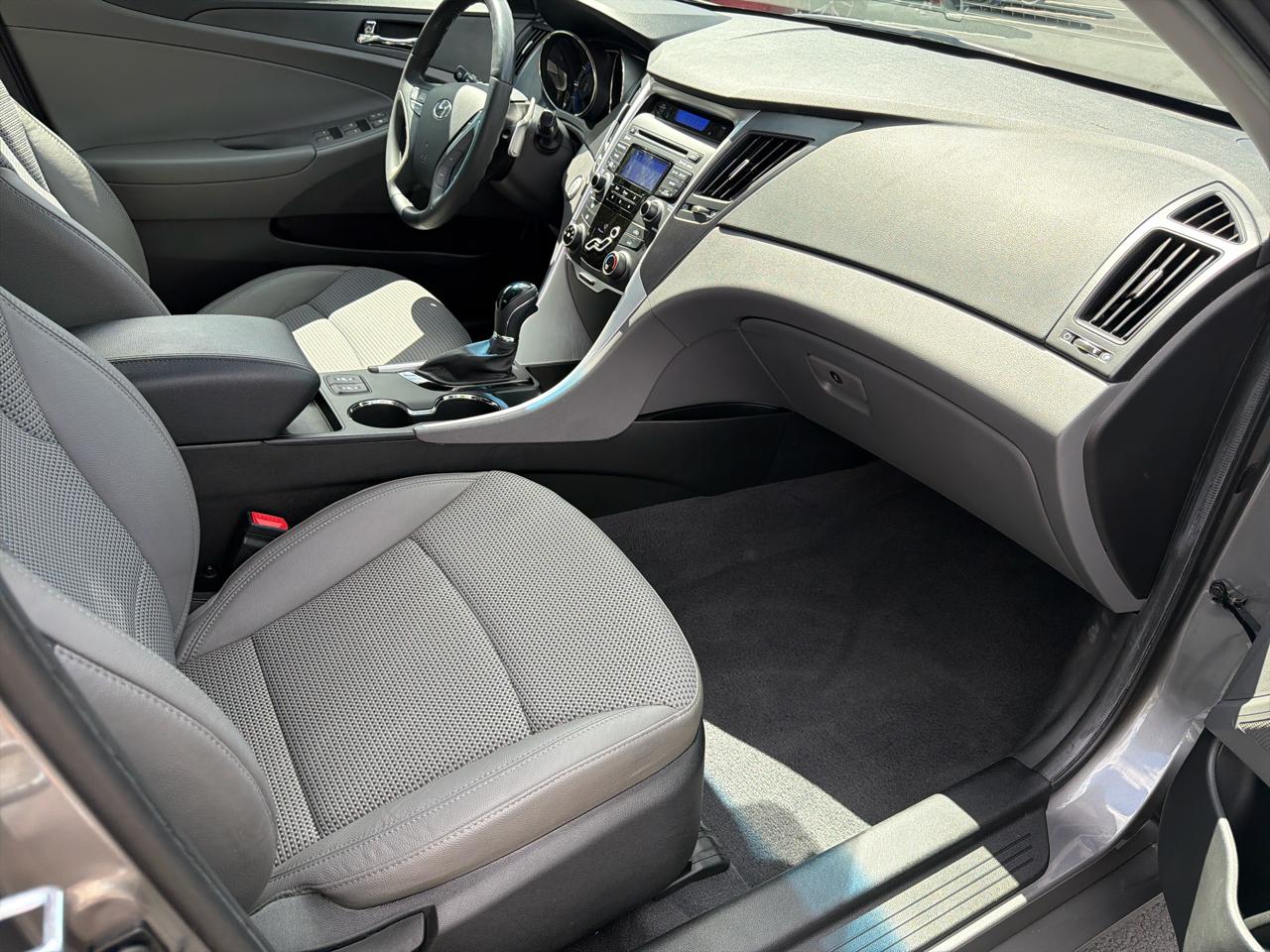 Hyundai Sonata Limited 2013