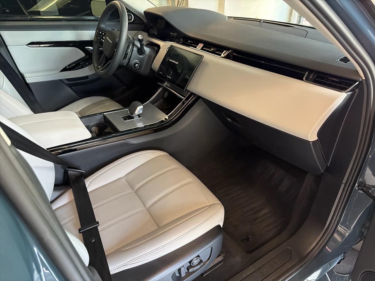 Land Rover Range Rover Evoque Core S AWD 2024