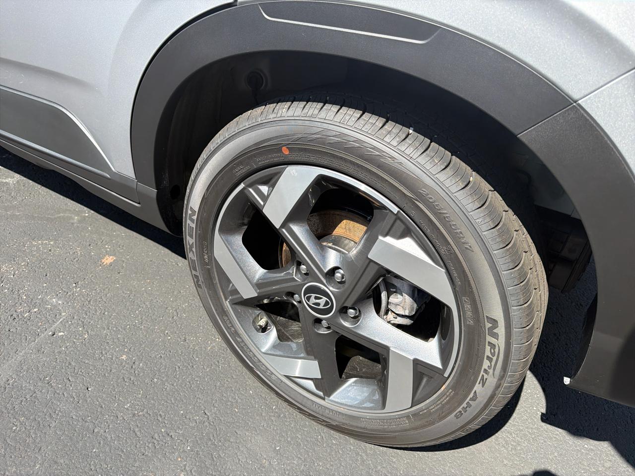 Hyundai Venue SEL 2026
