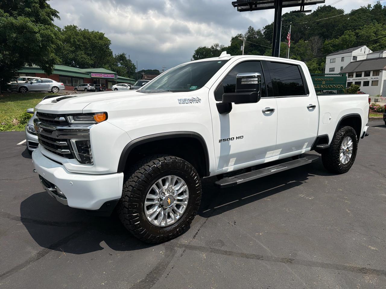 2023 Chevrolet Silverado 2500HD High Country Crew Cab Short Box 4WD